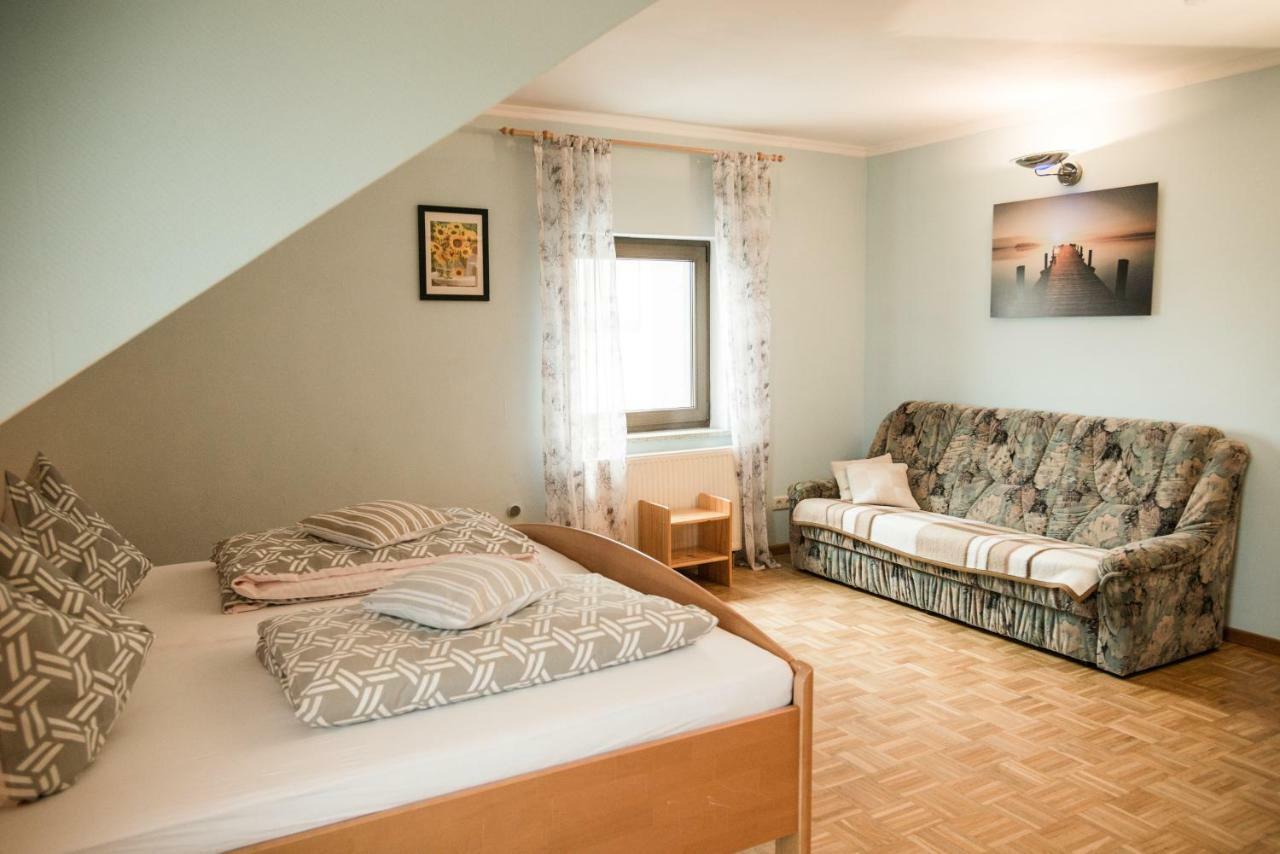 Haus Helene Appartement Ochtendung Buitenkant foto